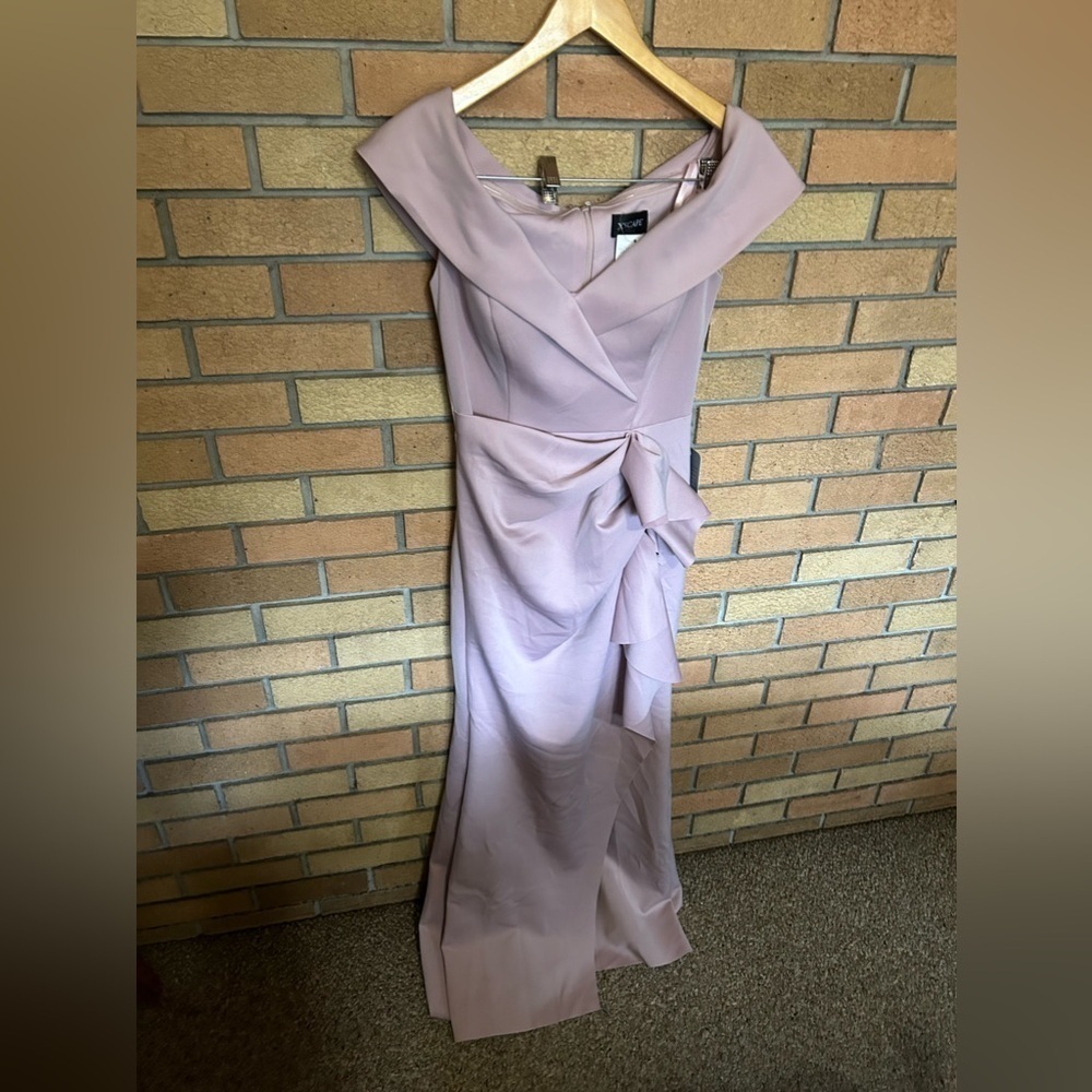 NWT Xscape Womens Long Off Shoulder Sweetheart Neck Side Ruffle Gown Rose Size 6